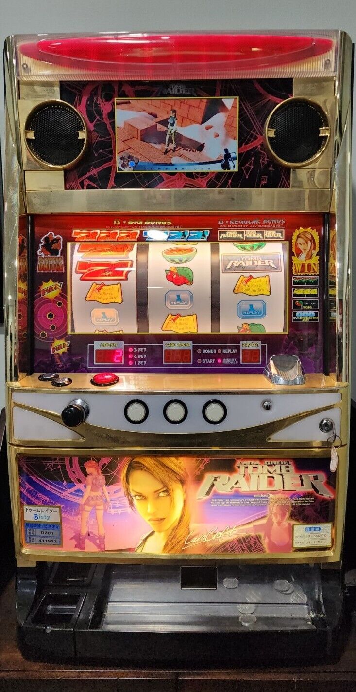 Rare Bisty Sankyo Lara Croft Tomb Raider Pachislo Skill Stop Slot Machine