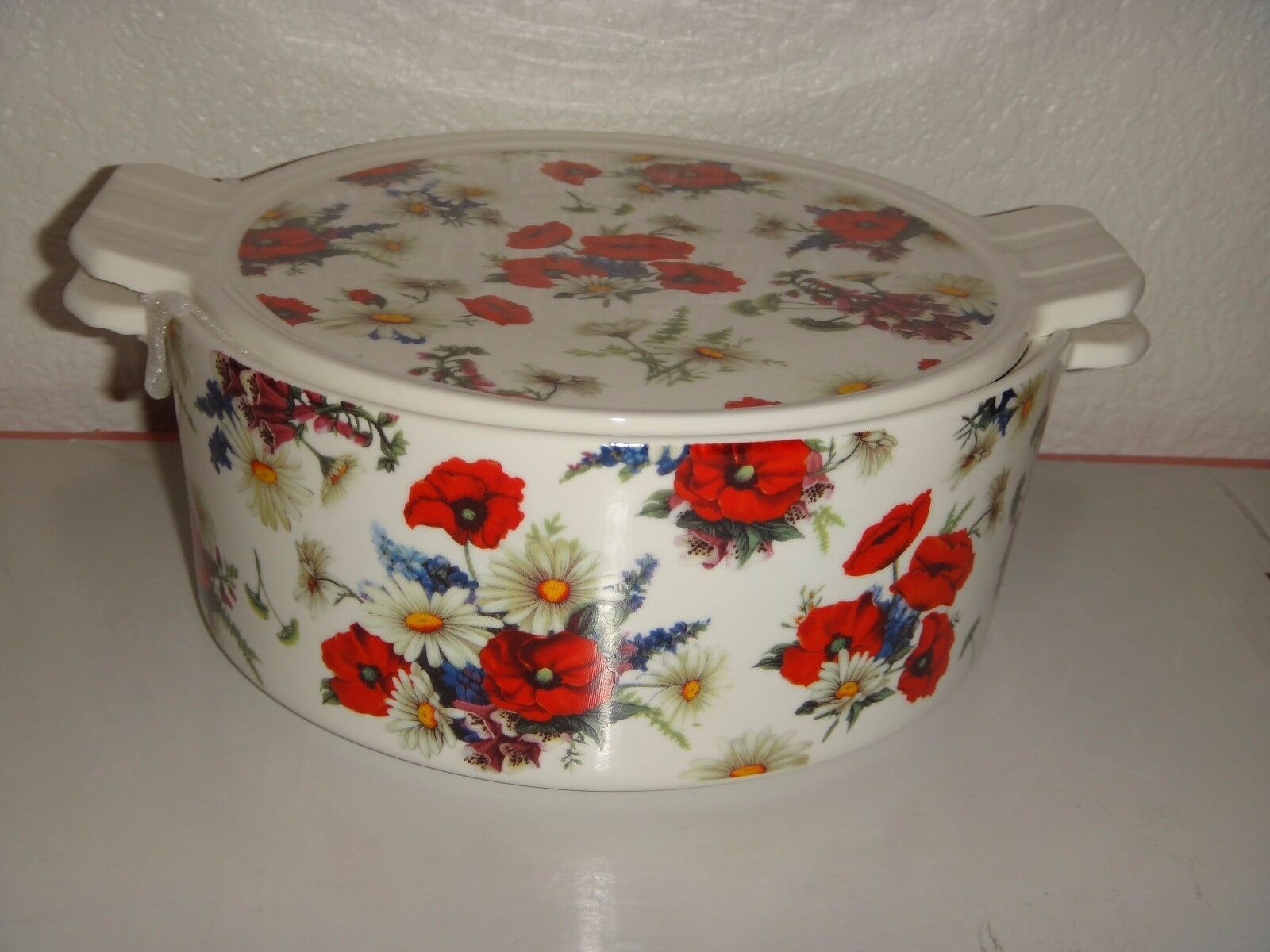 Grace's Pantry Porcelain Floral Poppies Daisies Round Backing Dish With Lid ~new